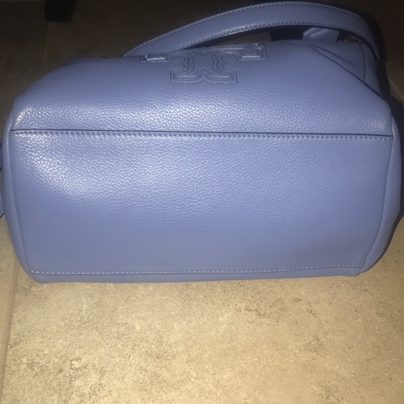 AUTHENTIC TORY BURCH PURSE - Picture 11 of 16